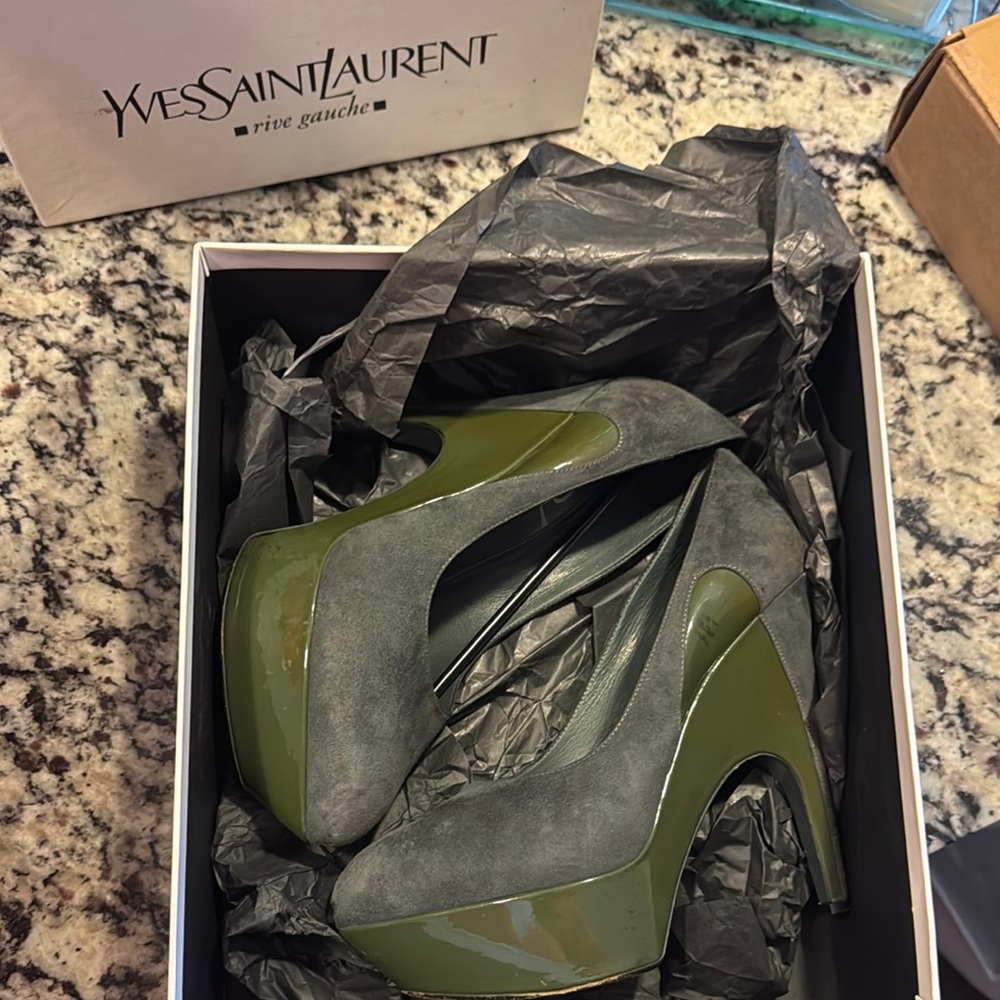Yves Saint Laurent Women's Green Platform Heels